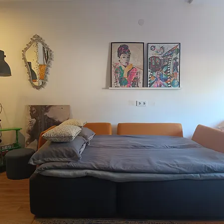 Roxy, 5 Minutes From The Apartmán